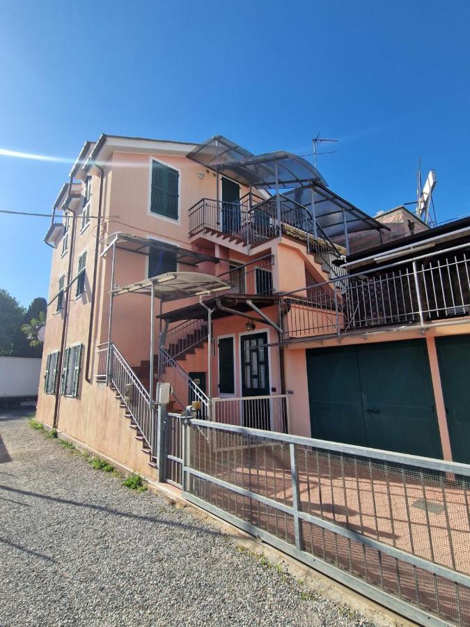Palm House Apartment Albenga Exterior photo